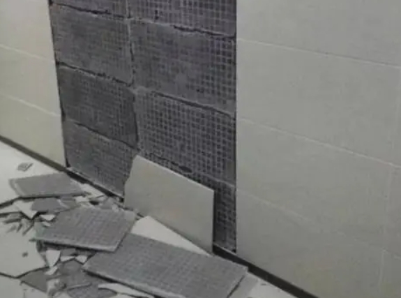 孟连瓷砖空鼓维修公司分享下孟连墙砖松动维修的知识